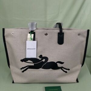 Longchamp Essential Large Canvas Tote Bag- Timeless Everyday Elegance